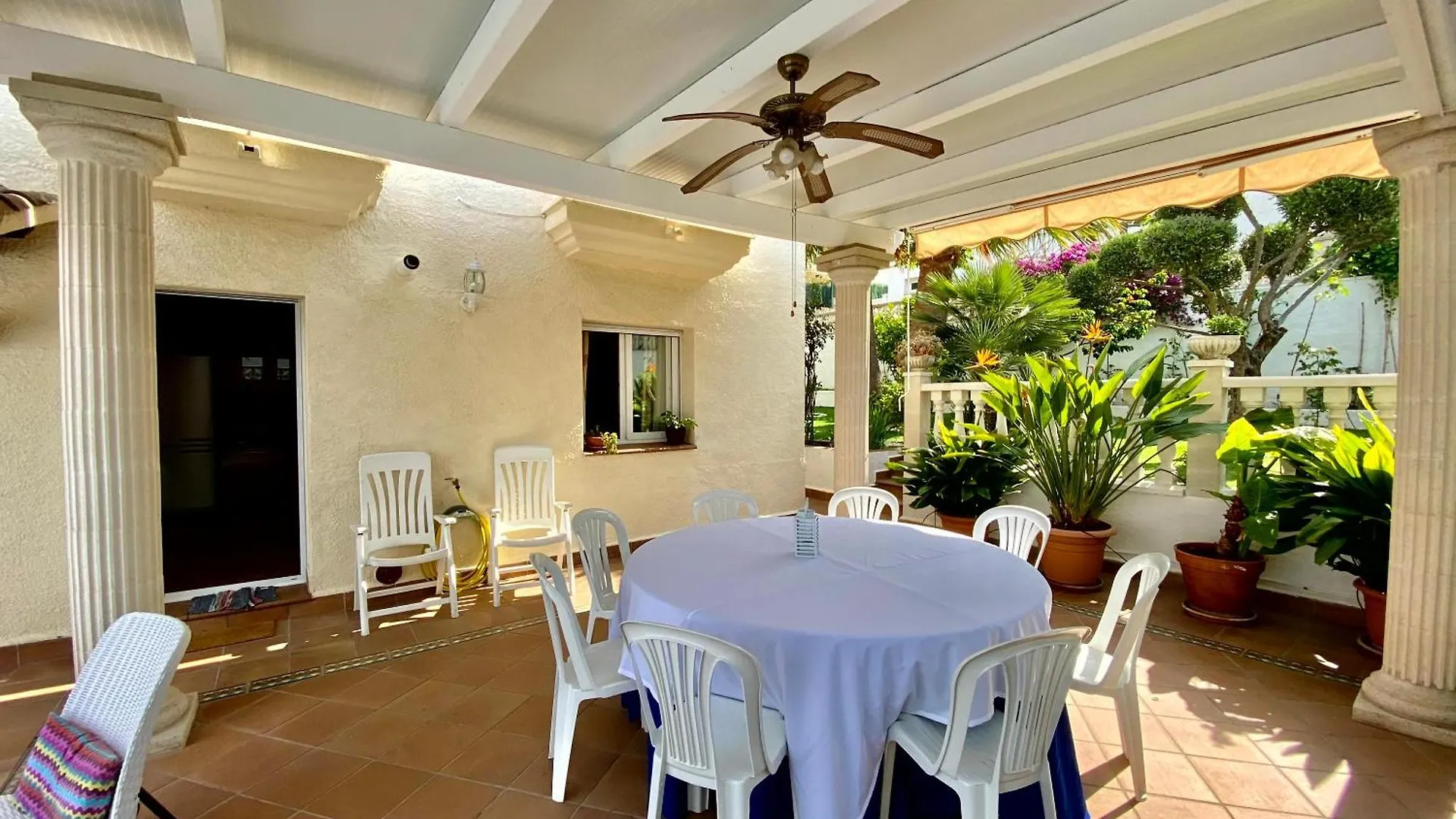 Karma Villa With Views By Hlclub Agency Sant Pere De Ribes Feriehus