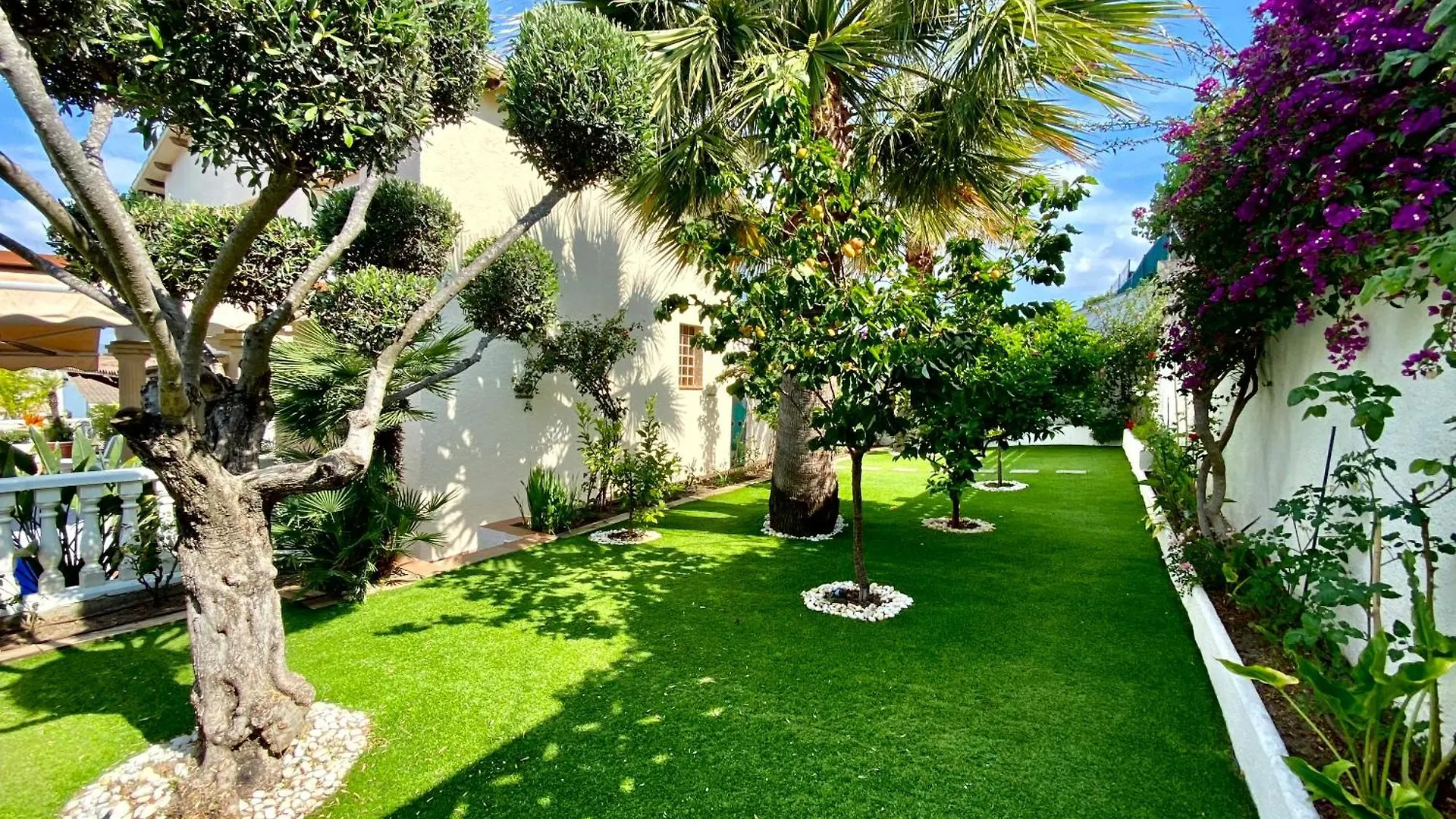 Karma Villa With Views By Hlclub Agency Sant Pere De Ribes 0*,